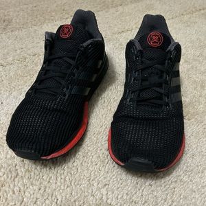 Adidas Questar TND ~Size 9 Mens